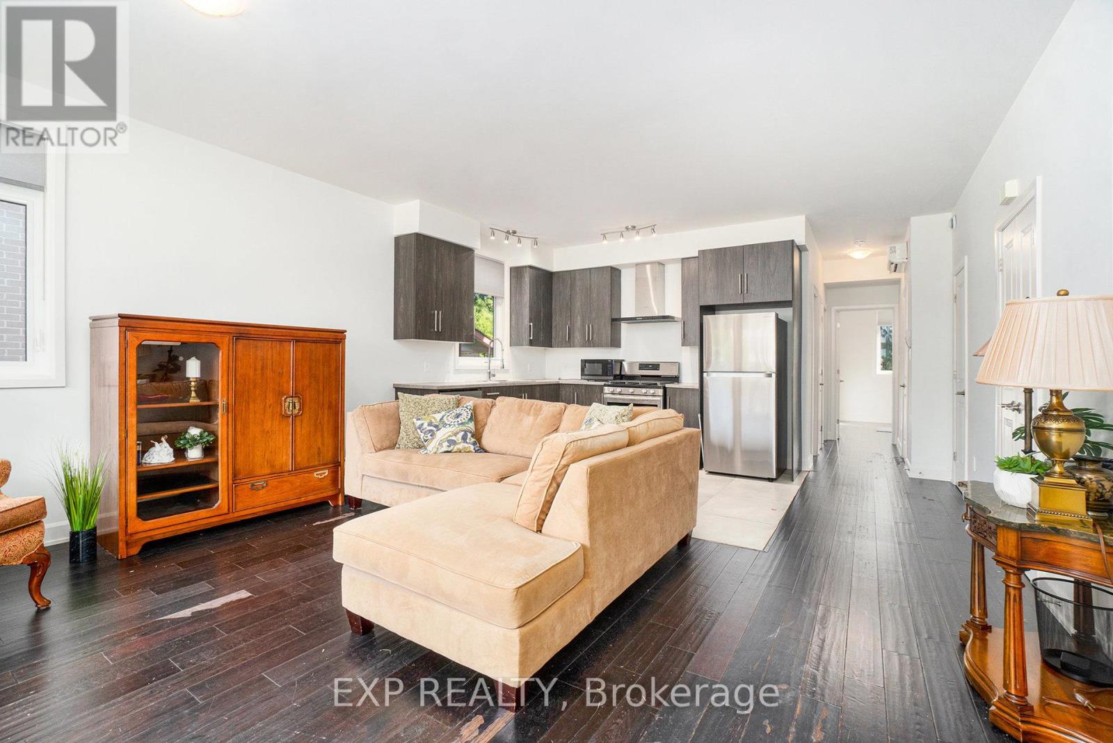 Photo 6 of 2 129 Smirle Avenue, Ottawa ON