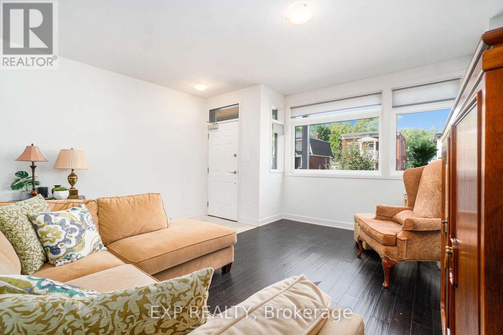 Photo 8 of 2 129 Smirle Avenue, Ottawa ON