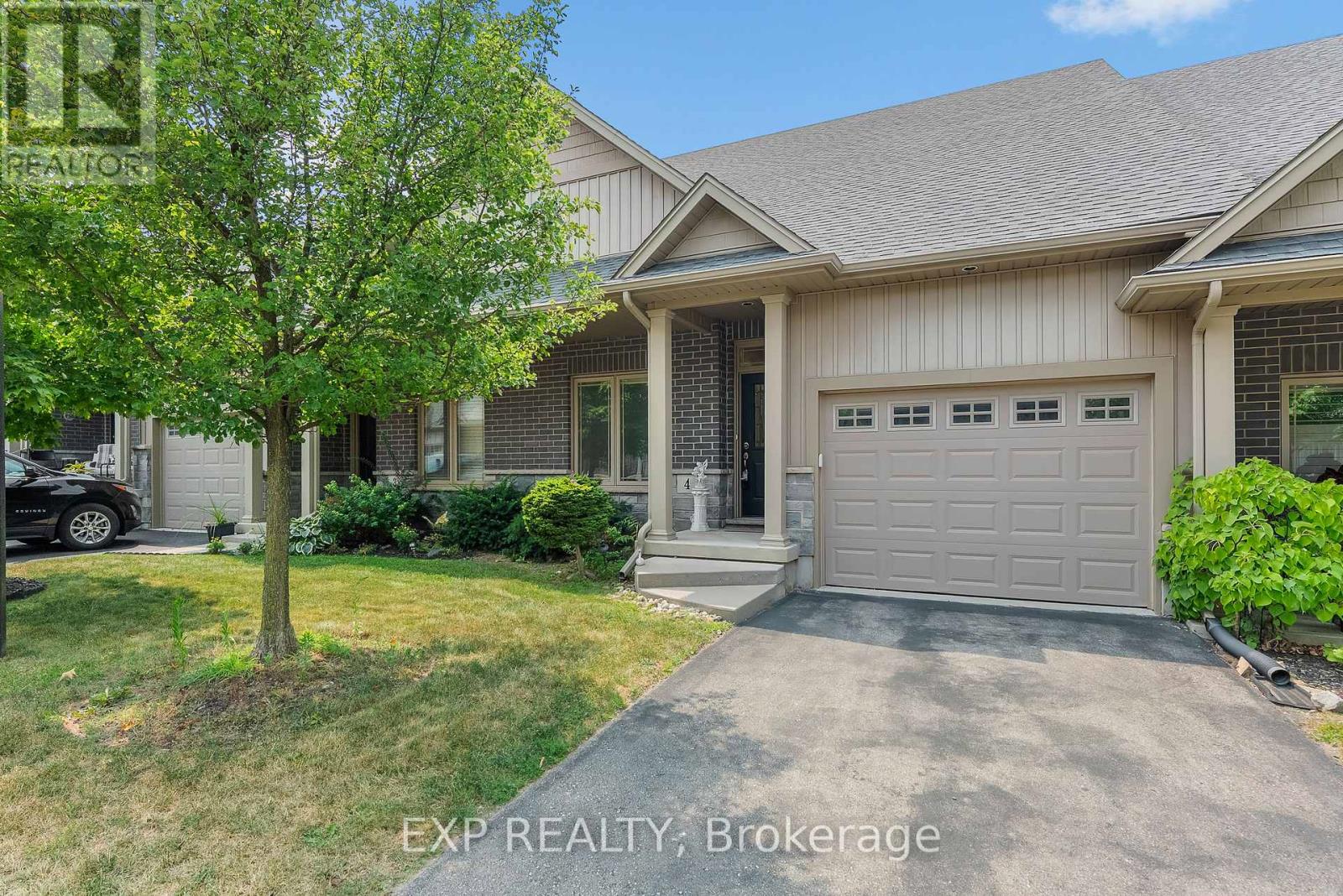 Photo 1 of 4 5490 Prince Edward Avenue, Niagara Falls ON