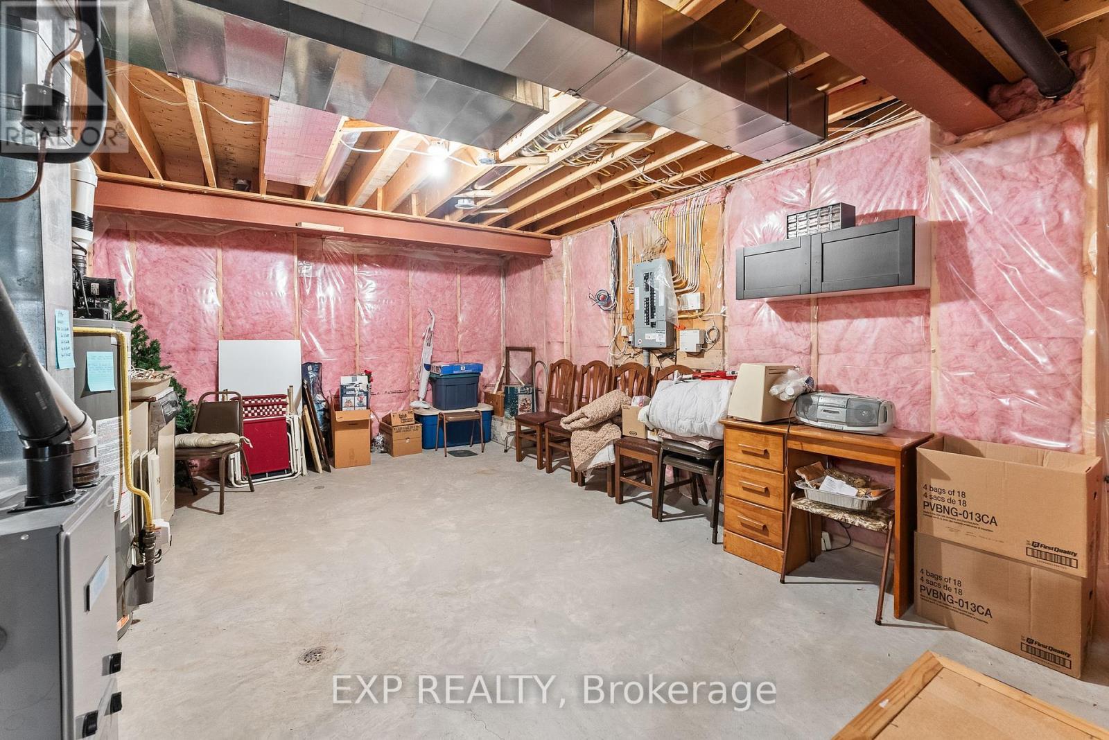 Photo 31 of 4 5490 Prince Edward Avenue, Niagara Falls ON