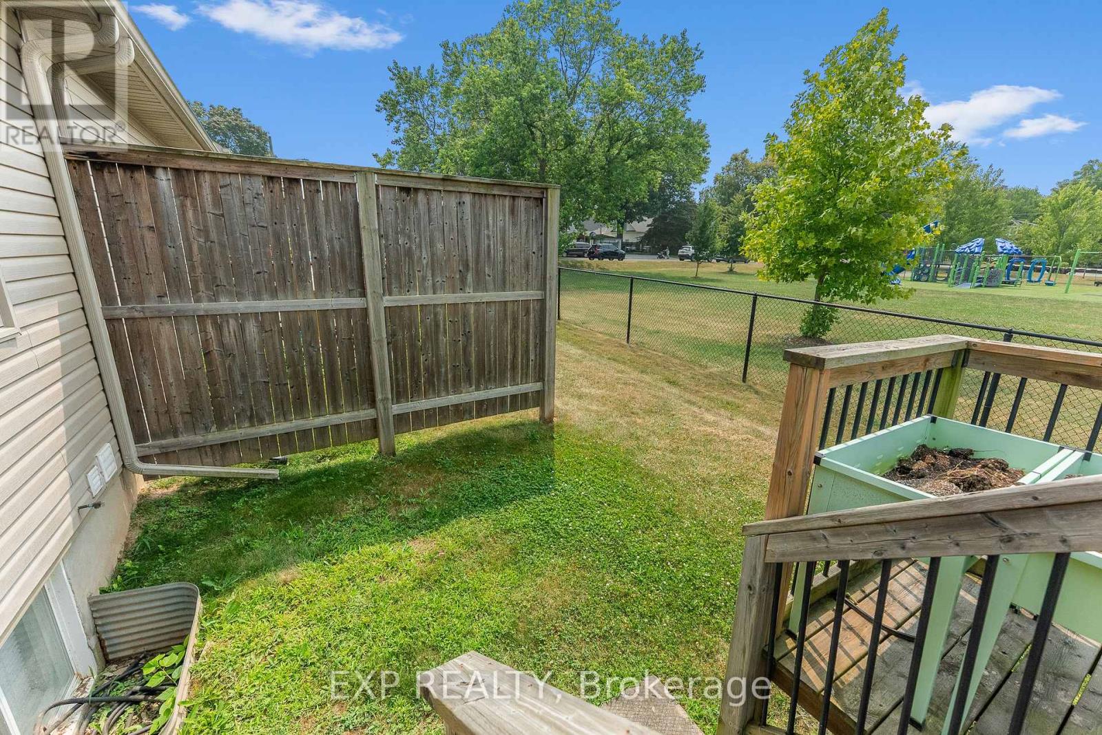 Photo 34 of 4 5490 Prince Edward Avenue, Niagara Falls ON
