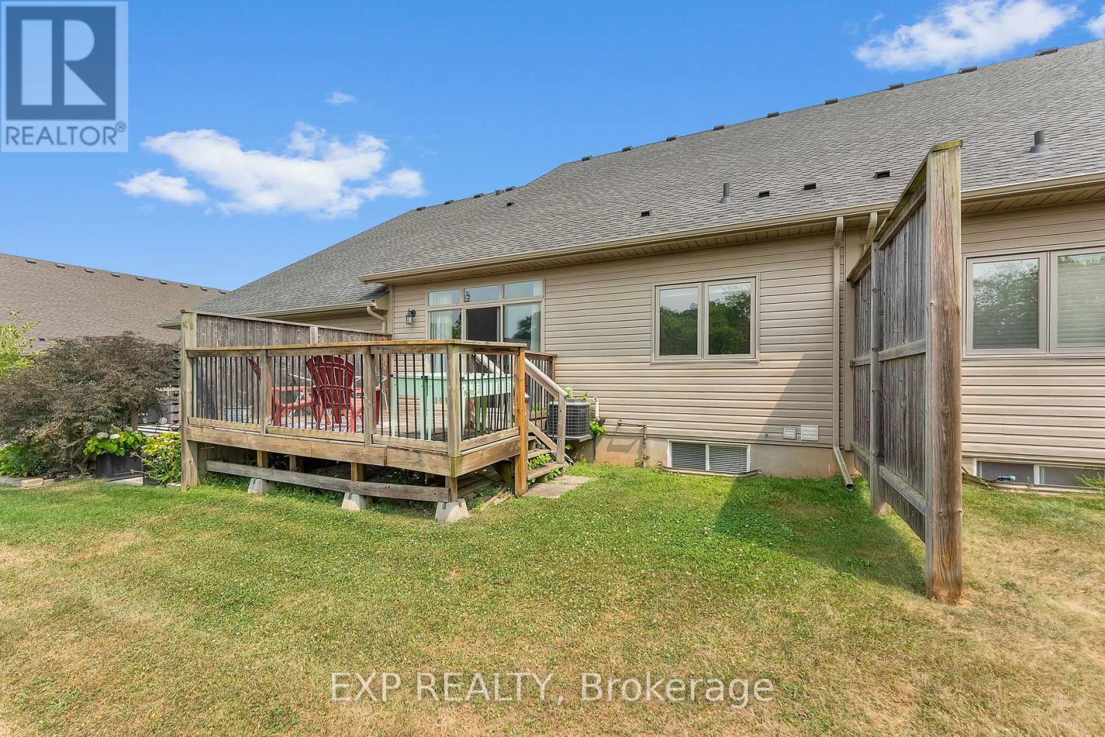 Photo 35 of 4 5490 Prince Edward Avenue, Niagara Falls ON