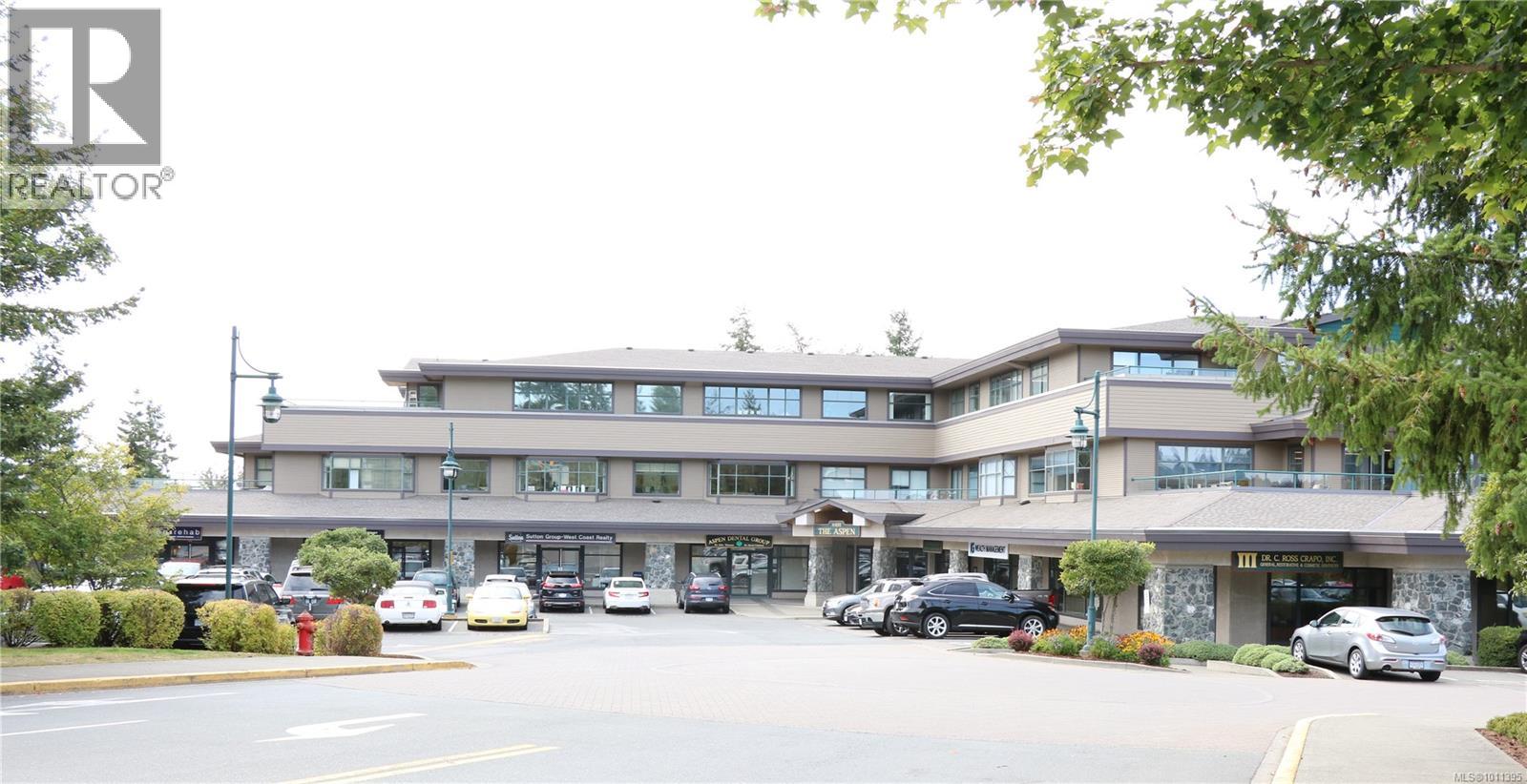 101 4400 Chatterton Way, Saanich