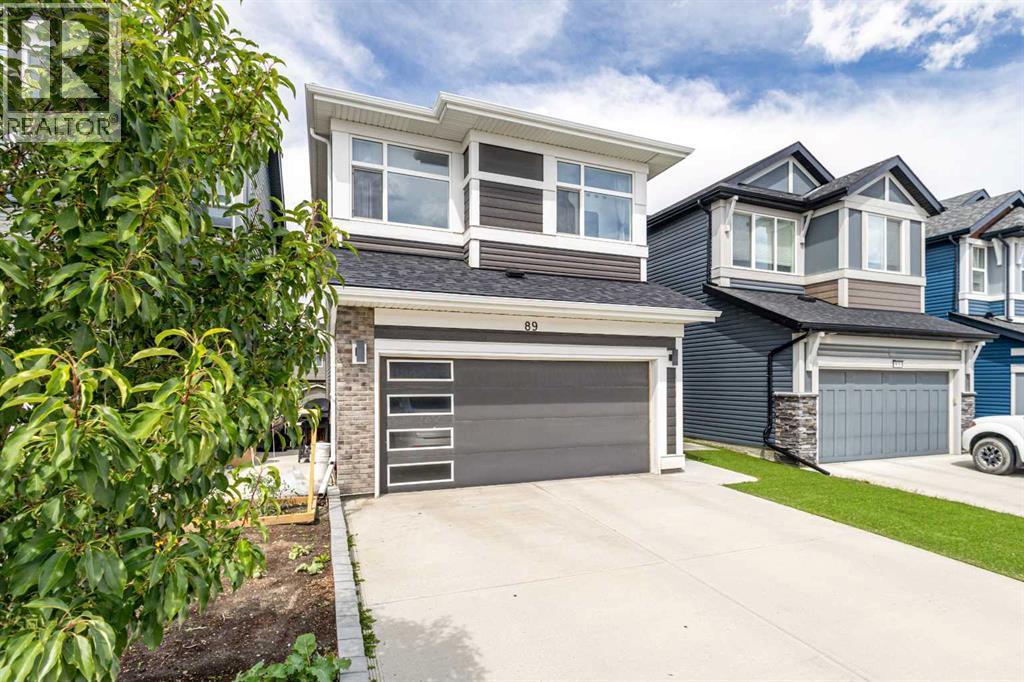 Single Family House for Sale in  howse Common NE Livingston Calgary 