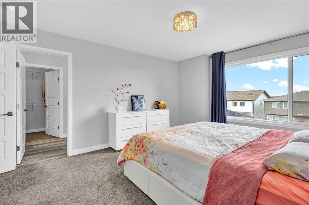 Single Family House for Sale in  howse Common NE Livingston Calgary 