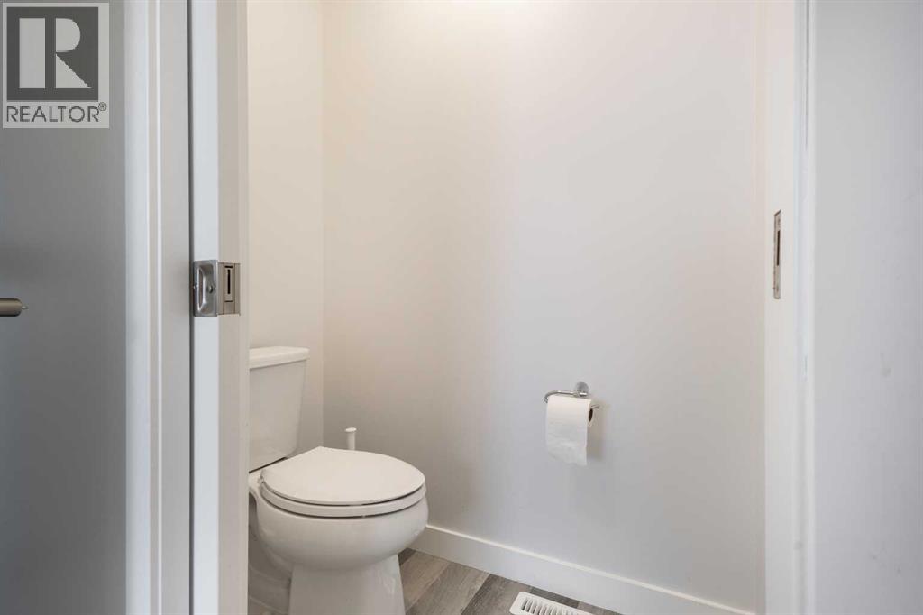 Single Family House for Sale in  howse Common NE Livingston Calgary 