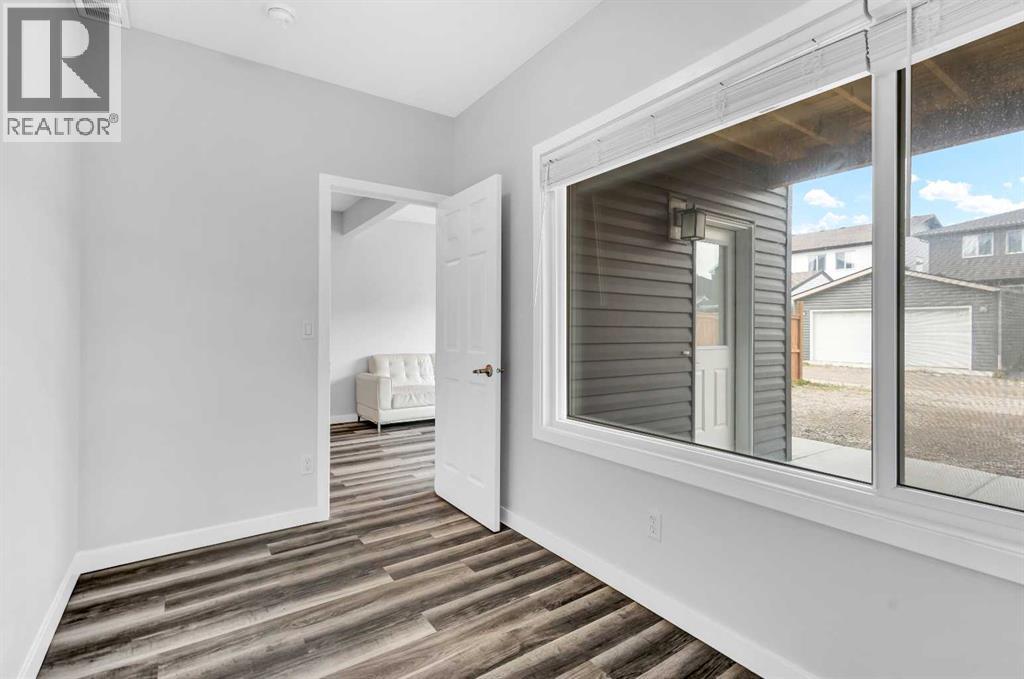 Single Family House for Sale in  howse Common NE Livingston Calgary 