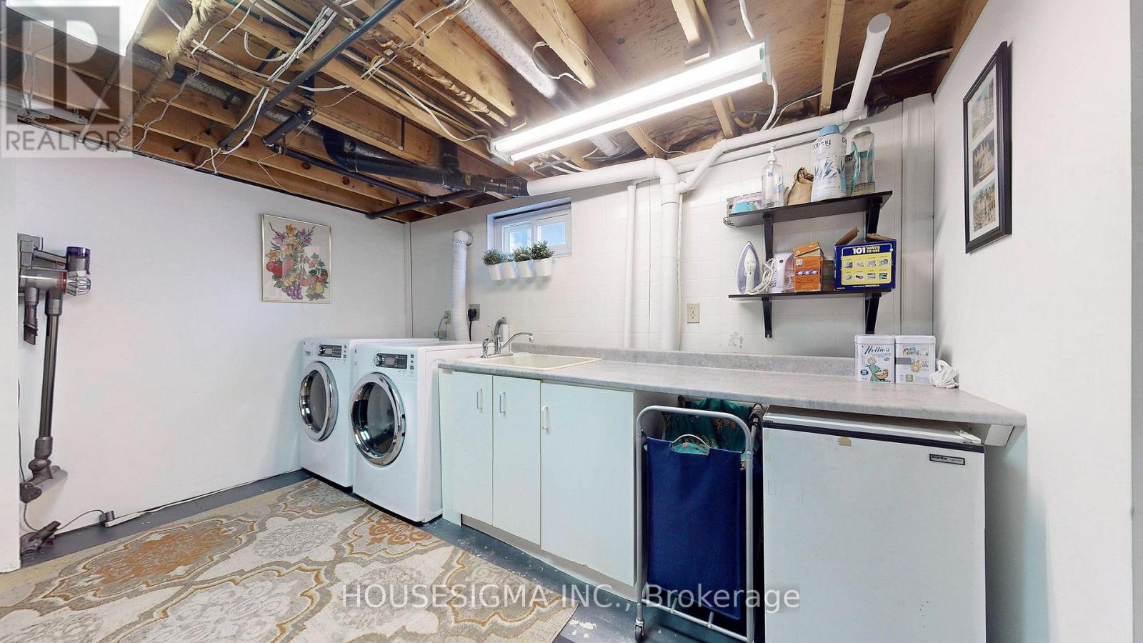 Photo 40 of 641 Glen Moor Crescent, Burlington ON