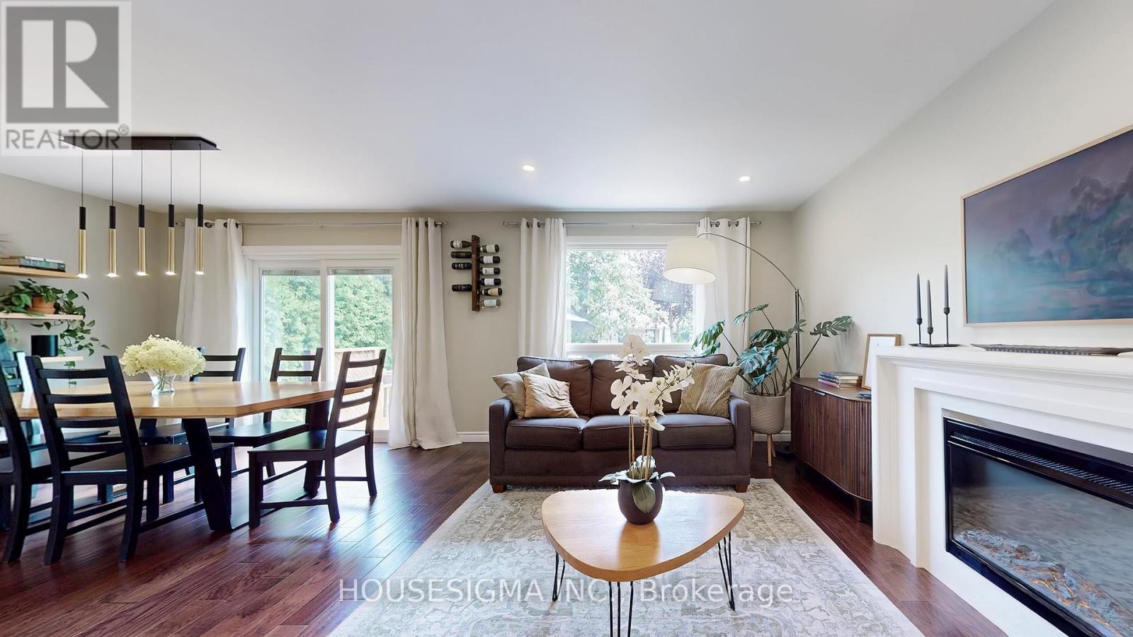 Photo 44 of 641 Glen Moor Crescent, Burlington ON