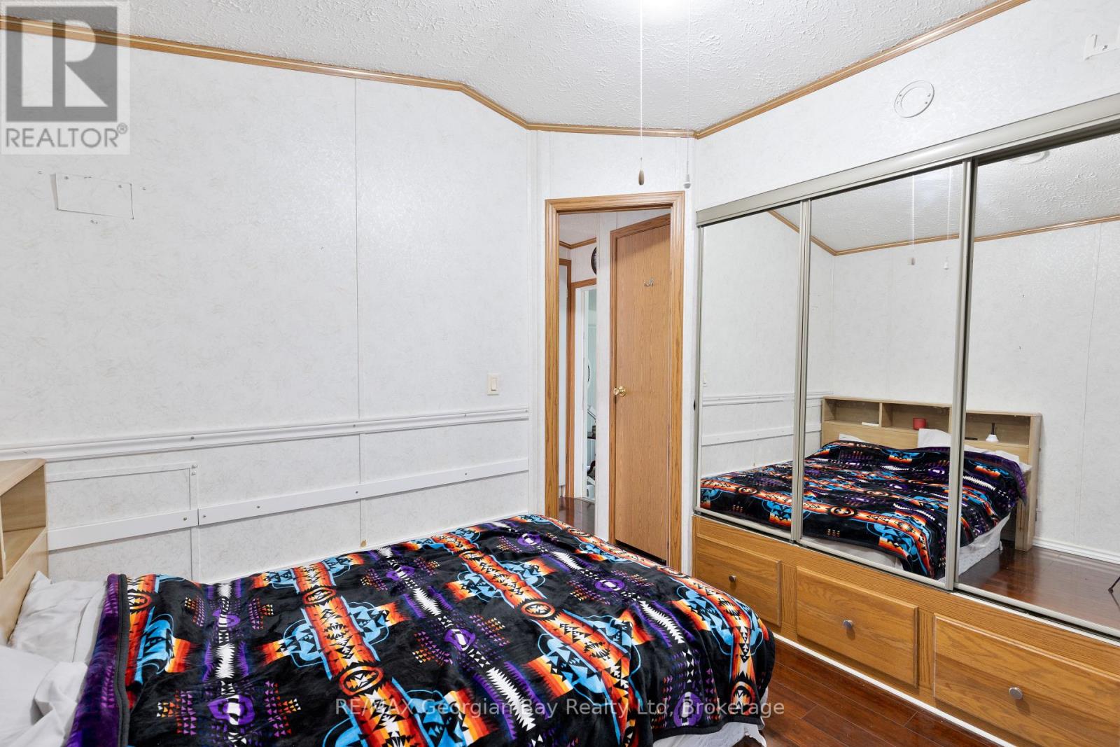 Photo 12 of 30 10 Winfield Drive, Tay ON