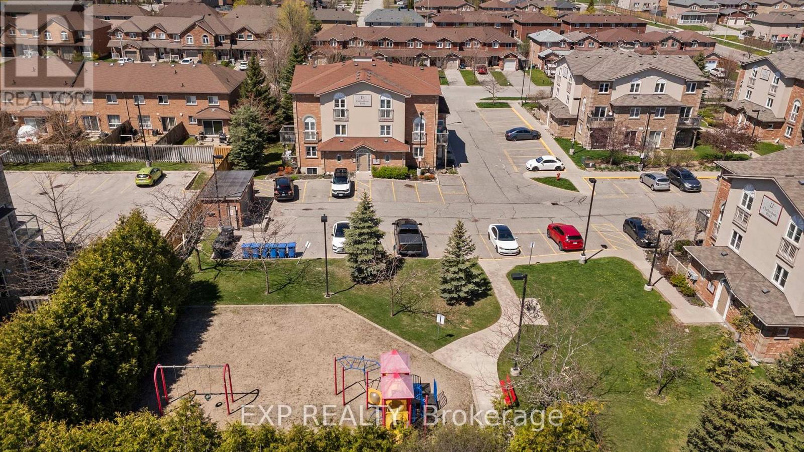 Photo 17 of 1 15 Cheltenham Road, Barrie ON