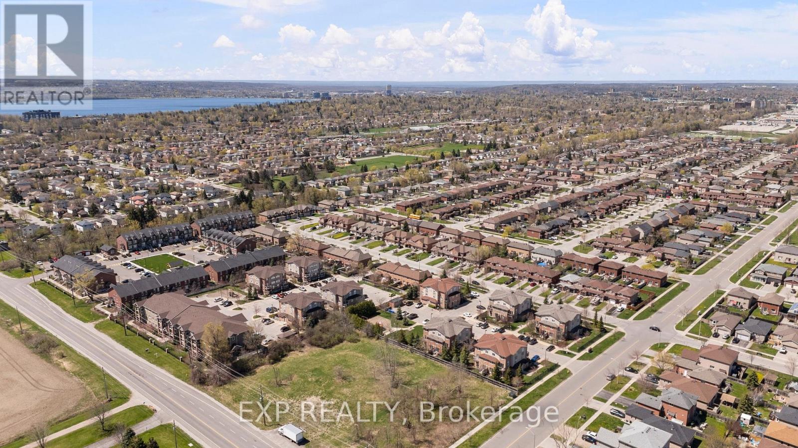 Photo 14 of 1 15 Cheltenham Road, Barrie ON