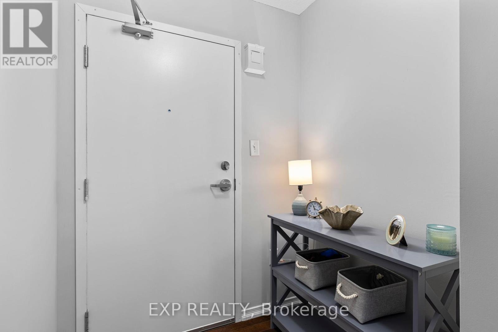 Photo 5 of 1 15 Cheltenham Road, Barrie ON