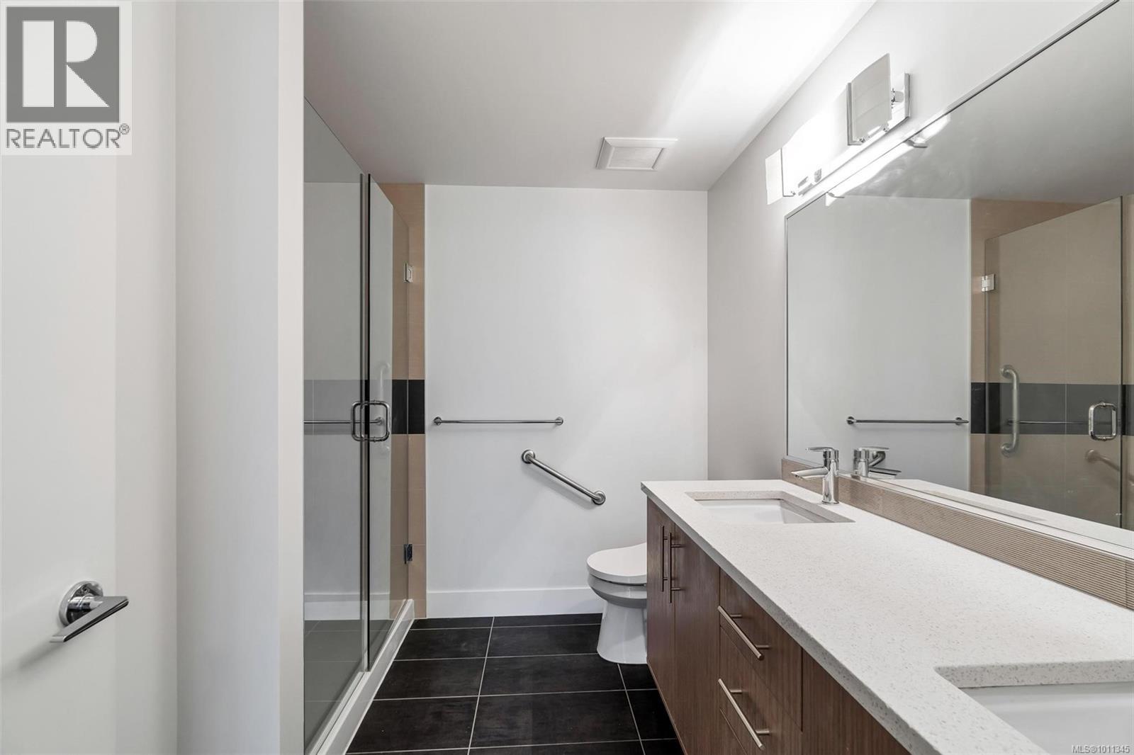 Single Family House for Sale in   Travino Lane Saanich 