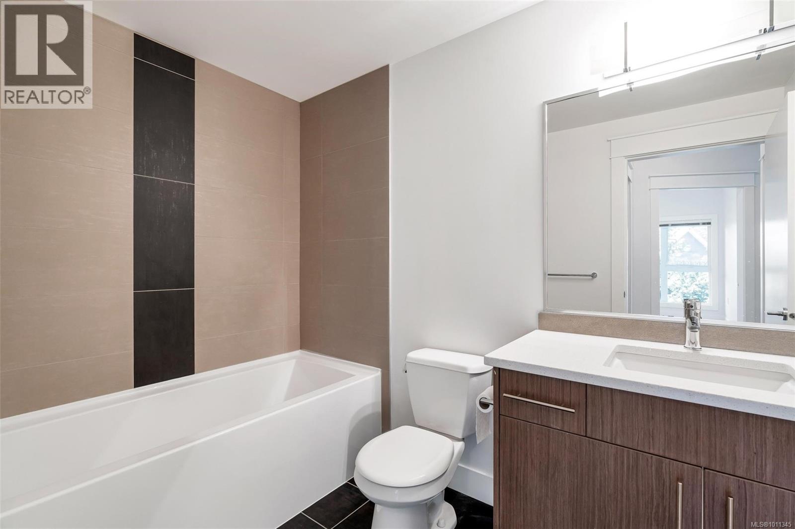 Single Family House for Sale in   Travino Lane Saanich 