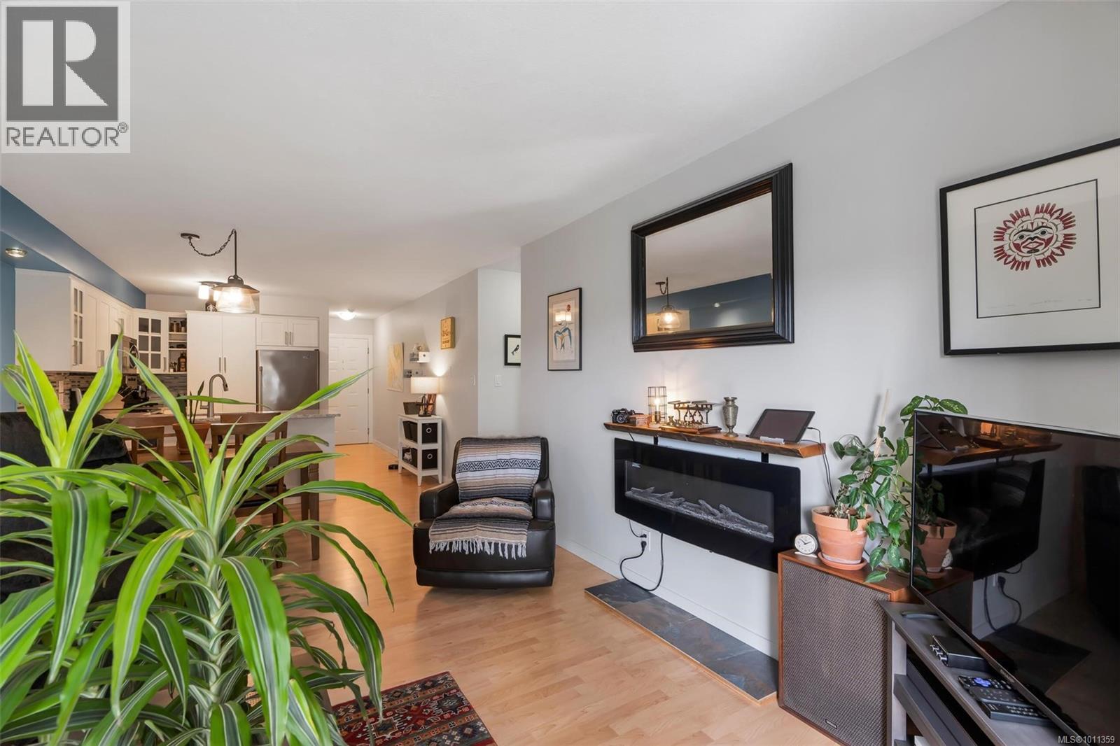 Photo 6 of 205 7070 West Saanich Rd, Central Saanich BC