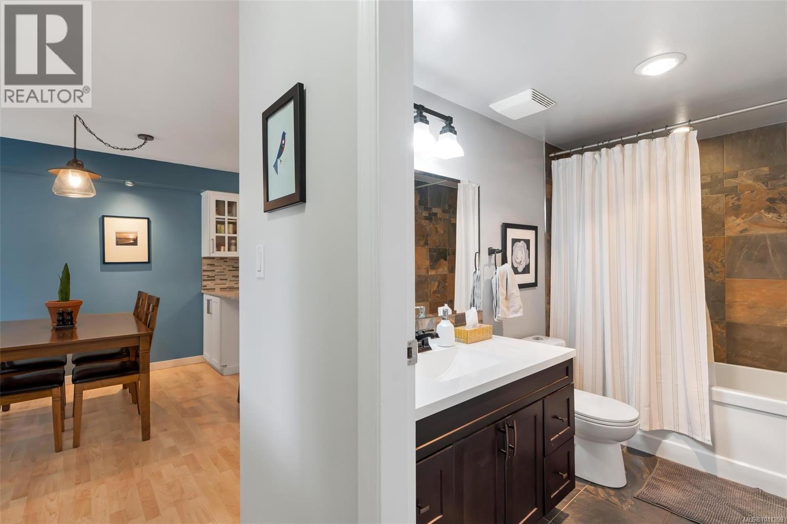 Photo 12 of 205 7070 West Saanich Rd, Central Saanich BC