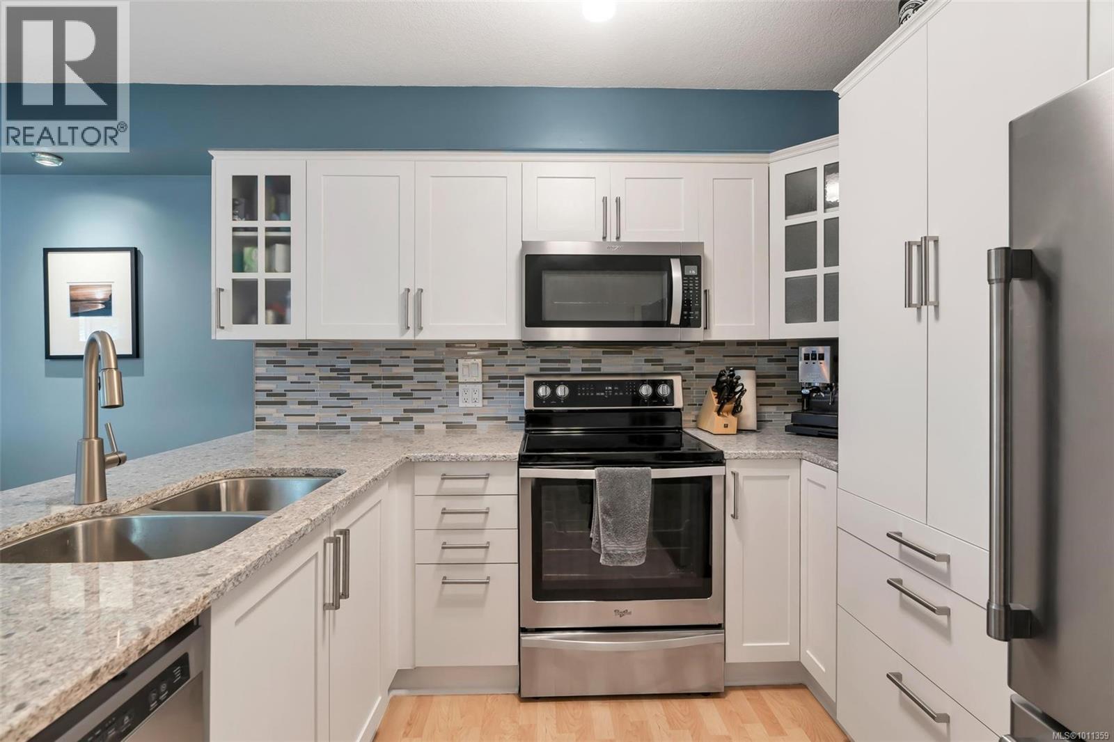 Photo 24 of 205 7070 West Saanich Rd, Central Saanich BC