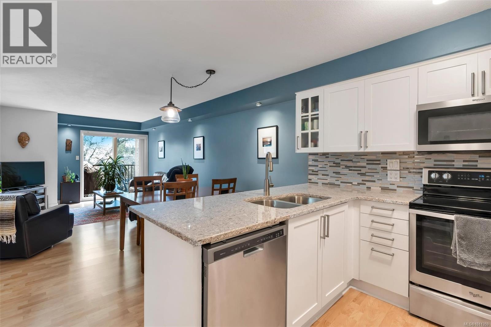 Photo 17 of 205 7070 West Saanich Rd, Central Saanich BC