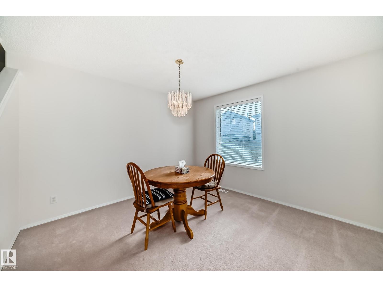 Photo 3 of 17215 88 St Nw, Edmonton AB