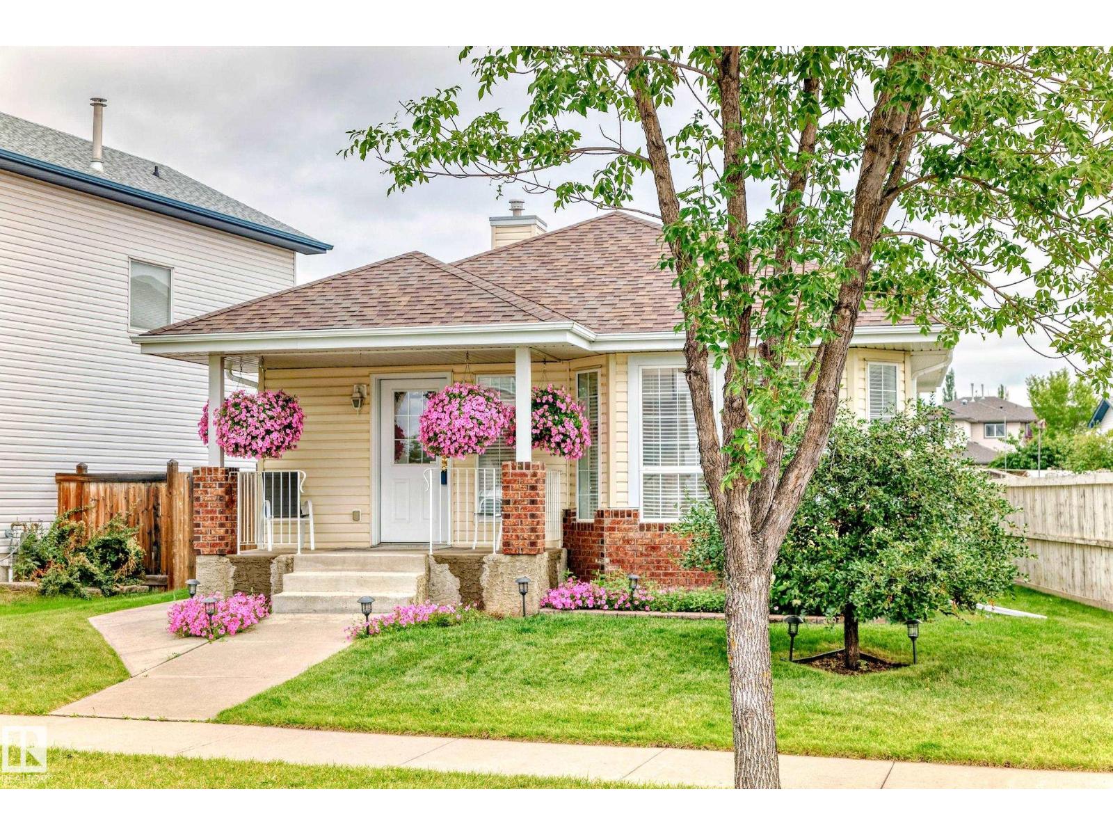 Photo 26 of 17215 88 St Nw, Edmonton AB
