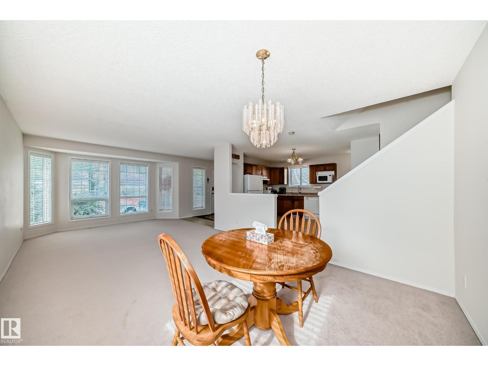 Photo 14 of 17215 88 St Nw, Edmonton AB