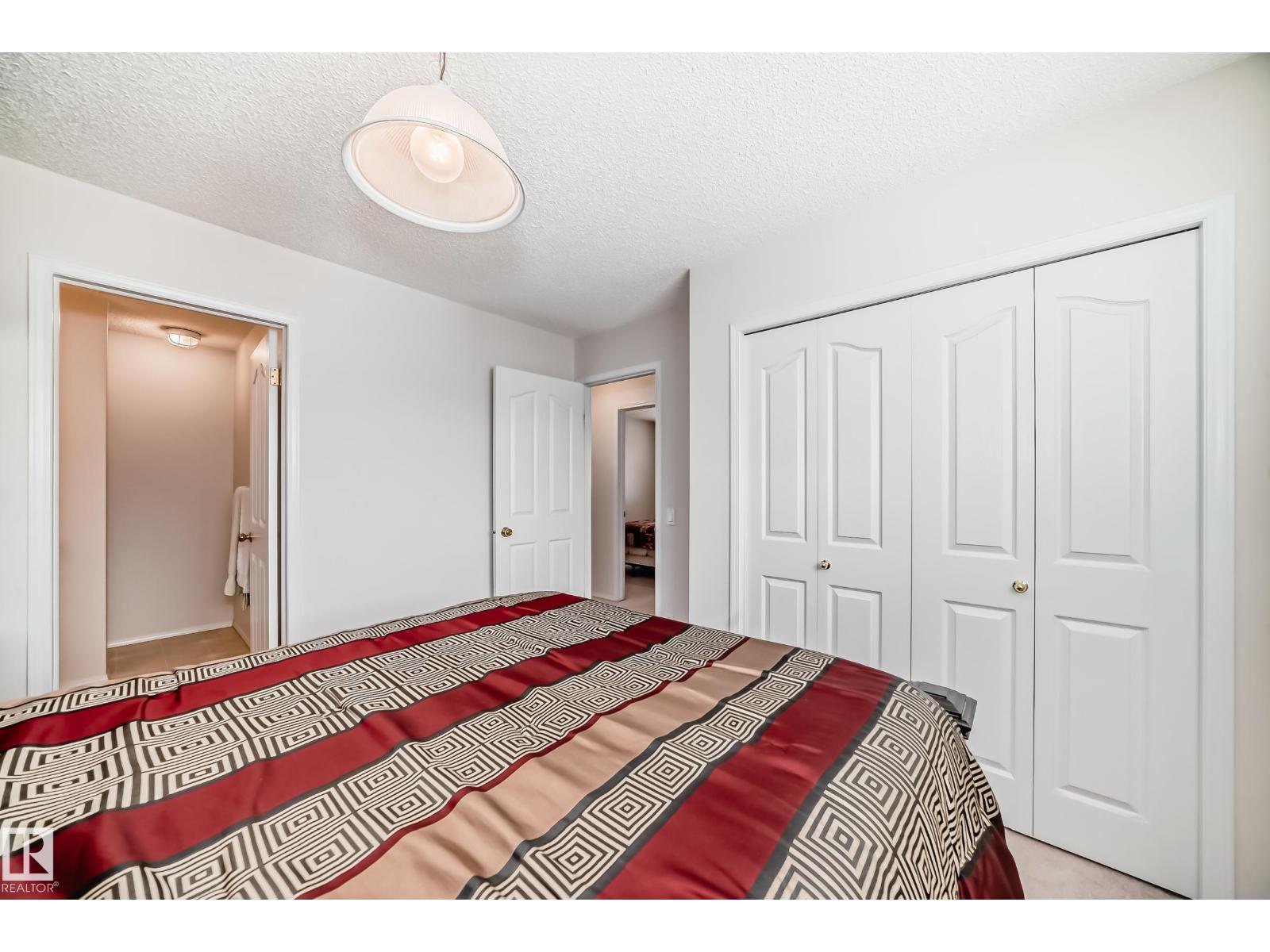 Photo 6 of 17215 88 St Nw, Edmonton AB