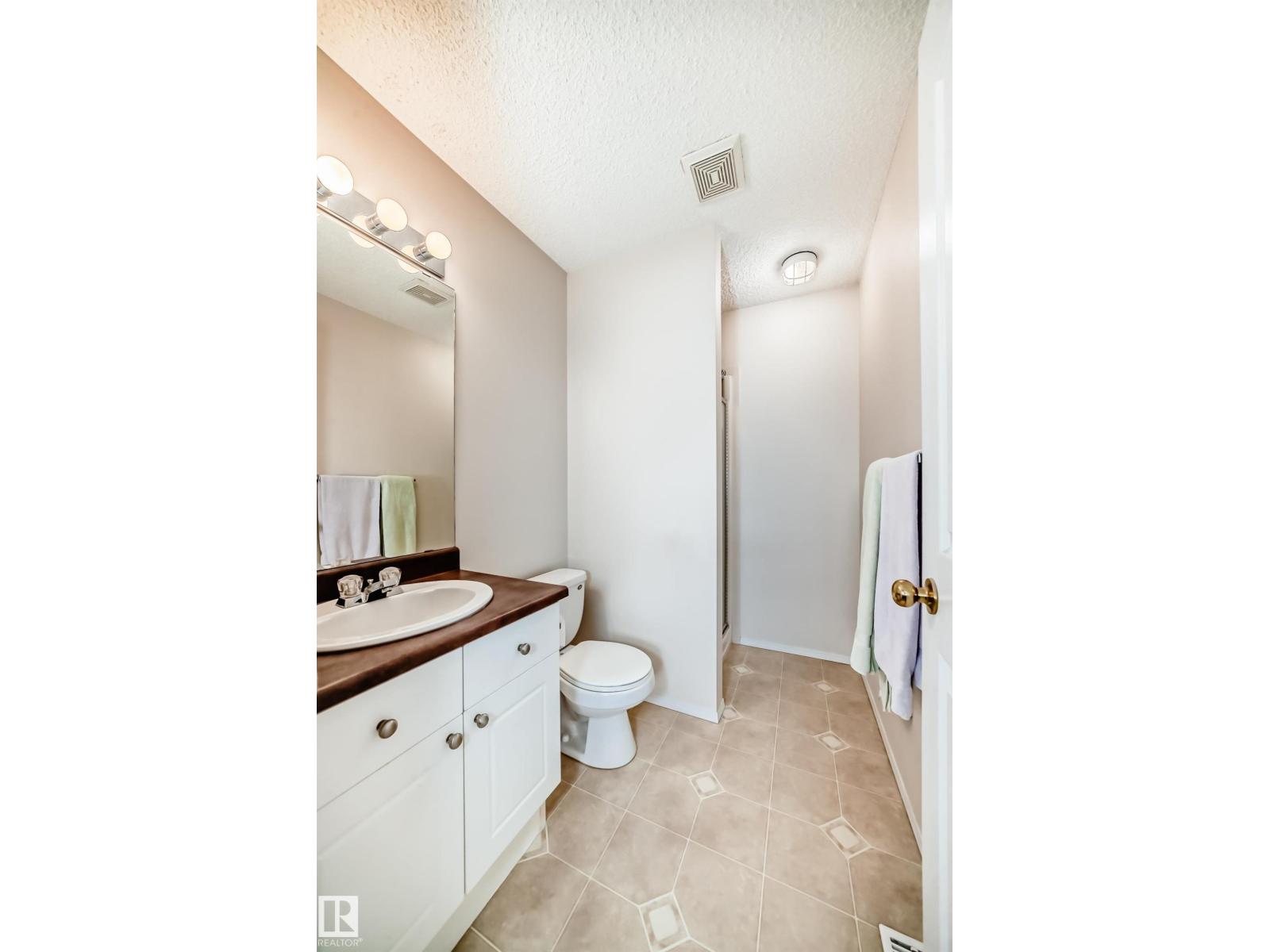 Photo 38 of 17215 88 St Nw, Edmonton AB