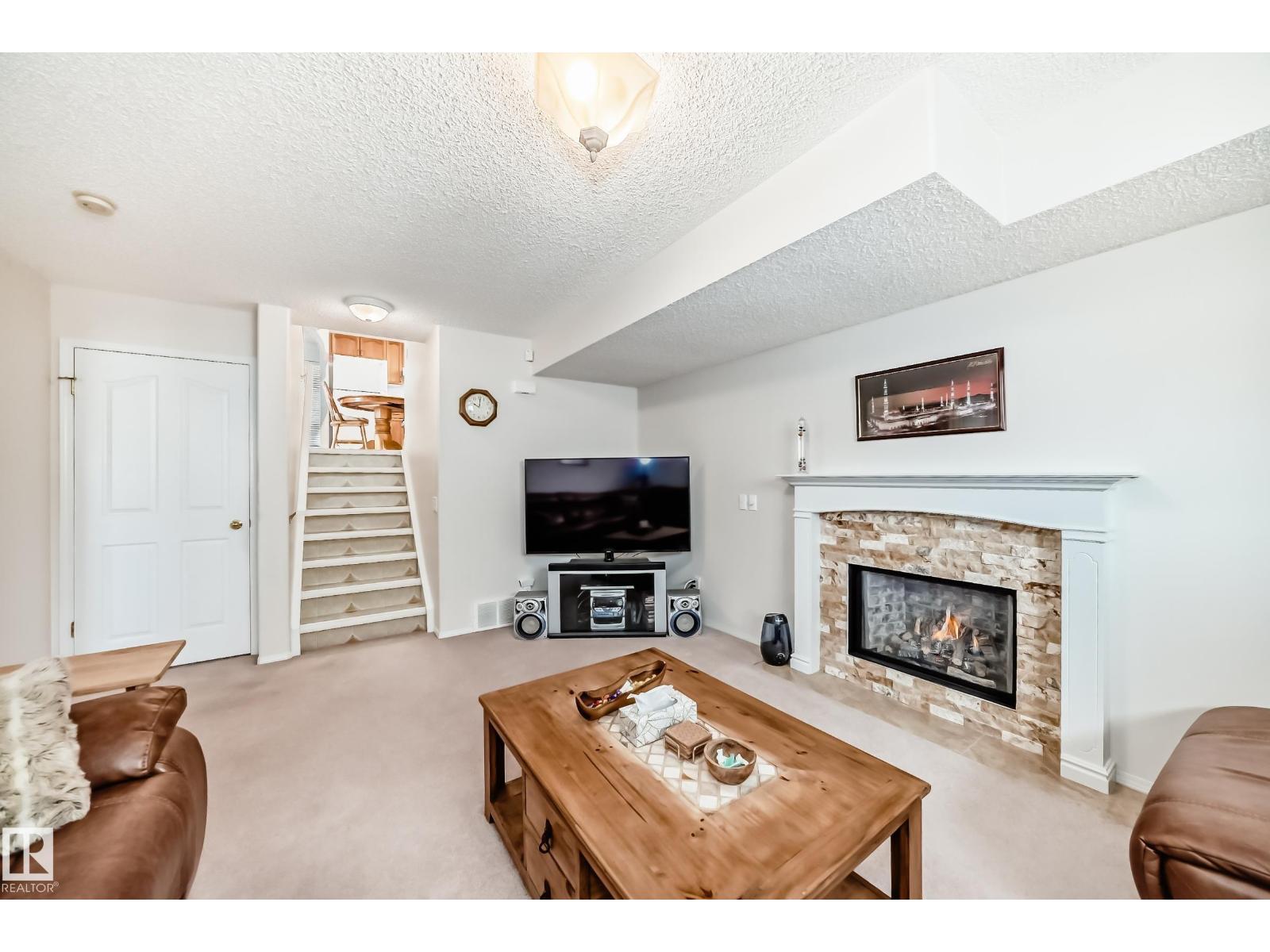 Photo 37 of 17215 88 St Nw, Edmonton AB