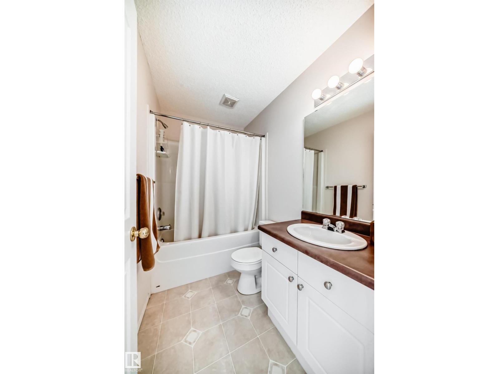 Photo 10 of 17215 88 St Nw, Edmonton AB