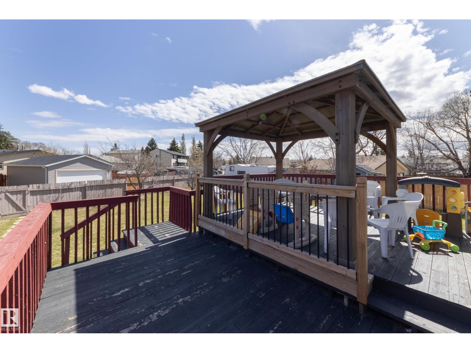 Photo 17 of 6217 13 Av Nw, Edmonton AB