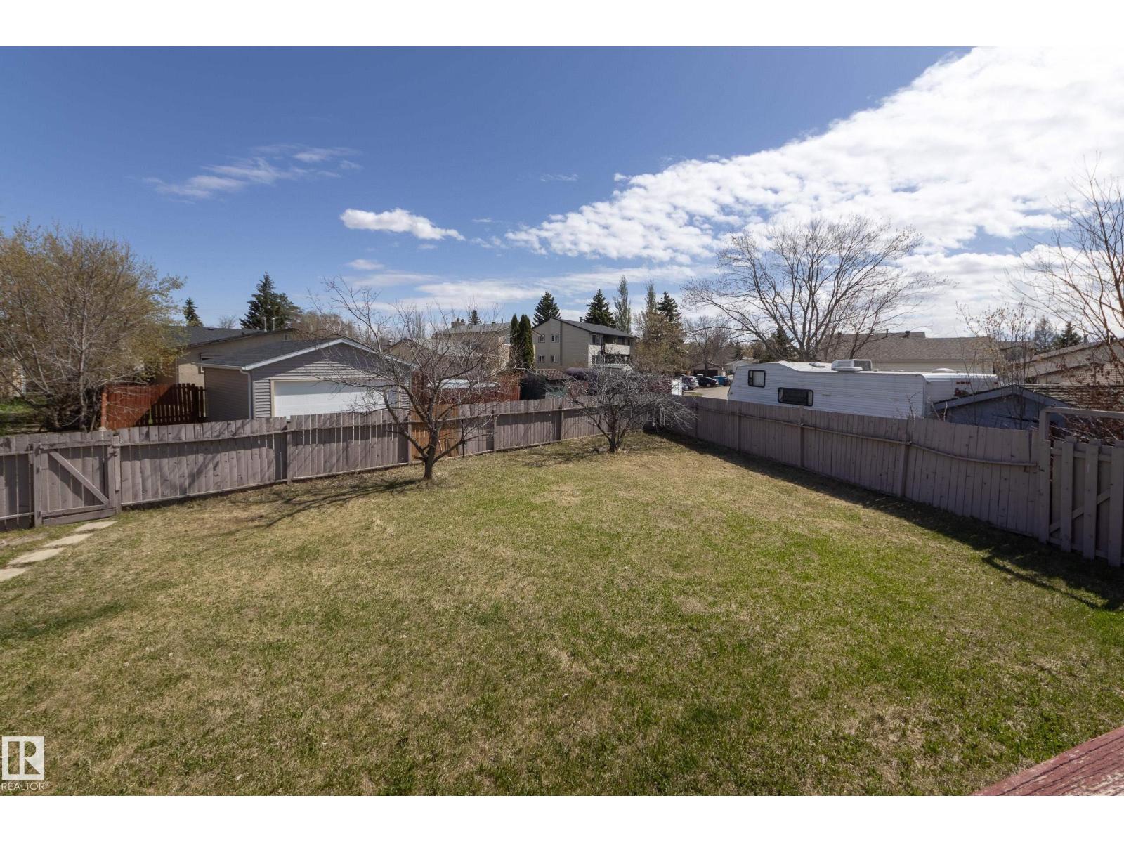 Photo 19 of 6217 13 Av Nw, Edmonton AB