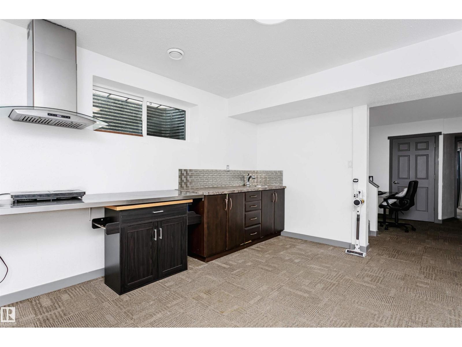 Photo 11 of 7703 Getty Wd Nw, Edmonton AB