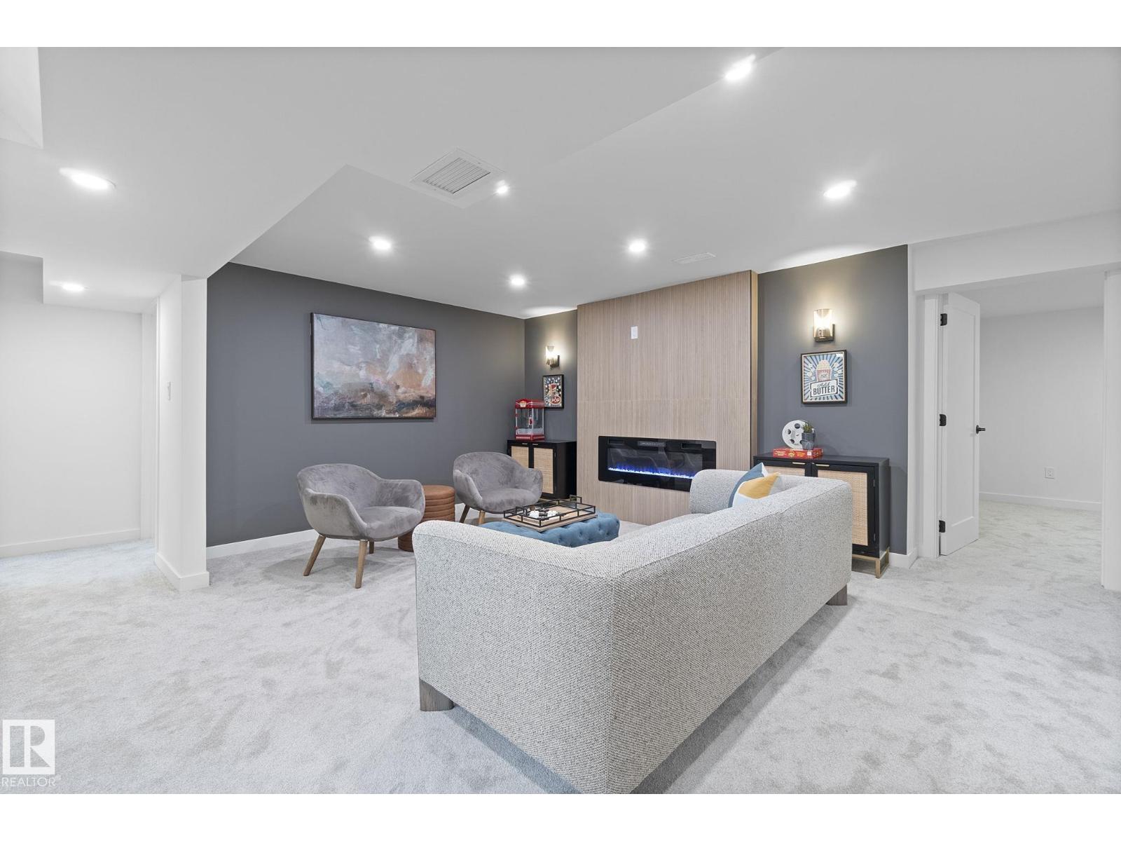 Photo 45 of 9444 74 St Nw, Edmonton AB