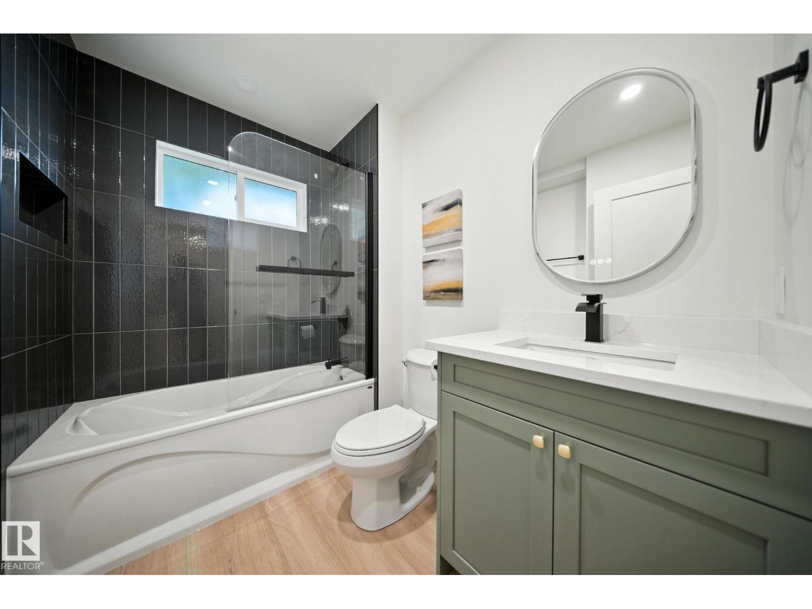 Photo 33 of 9444 74 St Nw, Edmonton AB