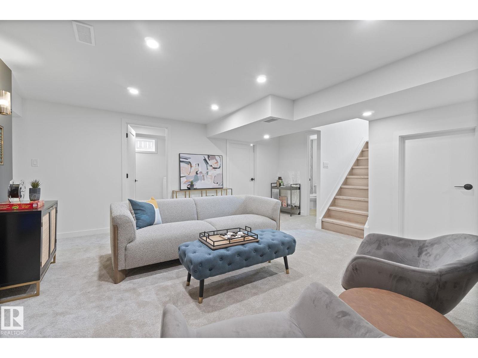 Photo 50 of 9444 74 St Nw, Edmonton AB