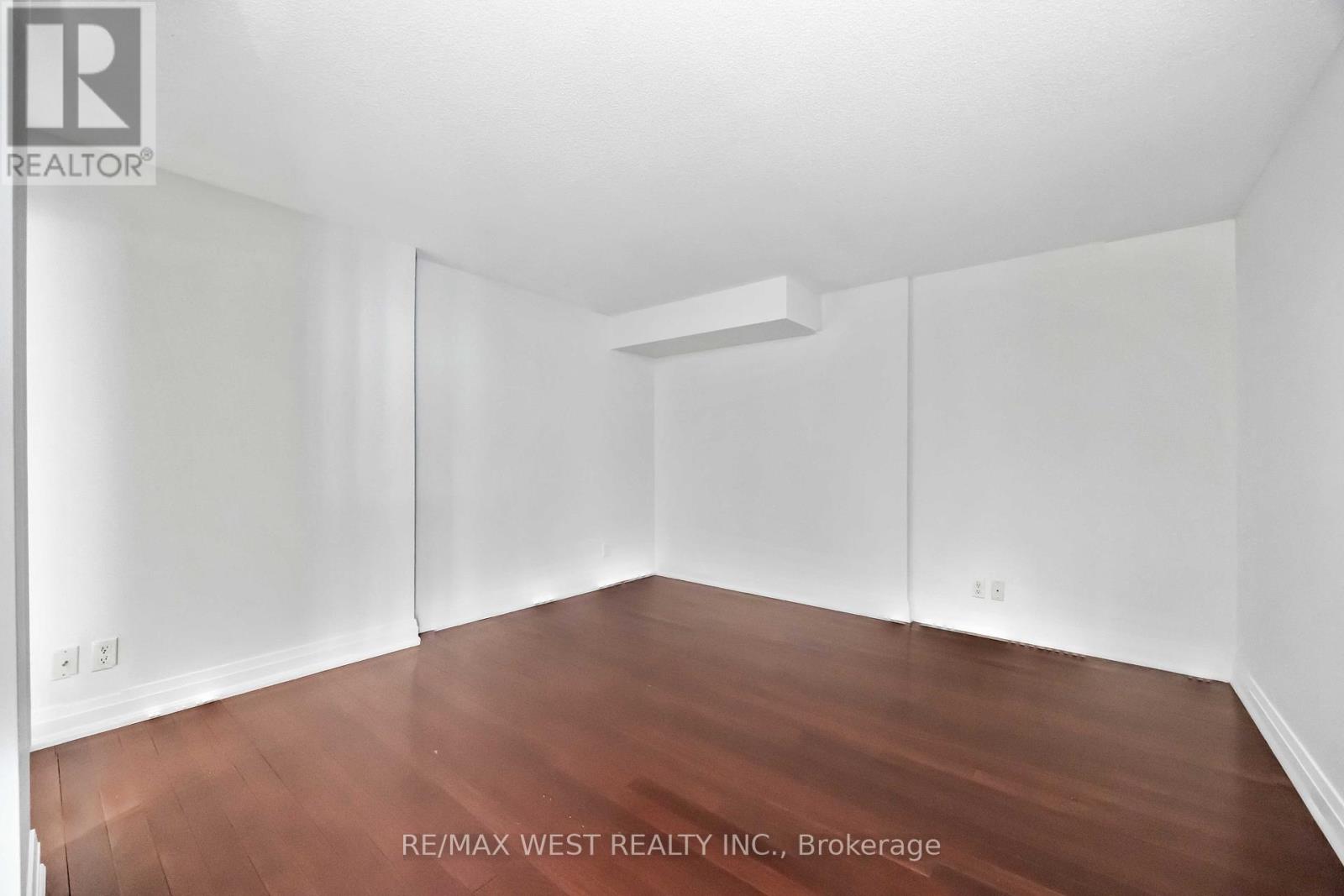 Photo 22 of 629 2737 Keele Street, Toronto ON