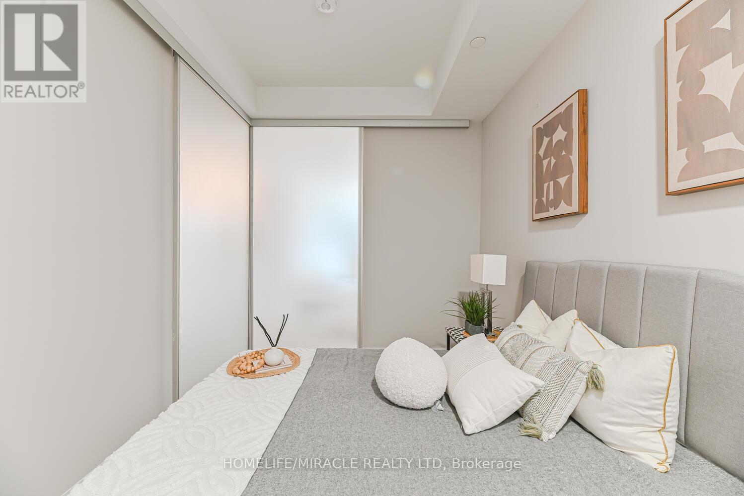 Photo 15 of 3811 1926 Lakeshore Boulevard, Toronto ON