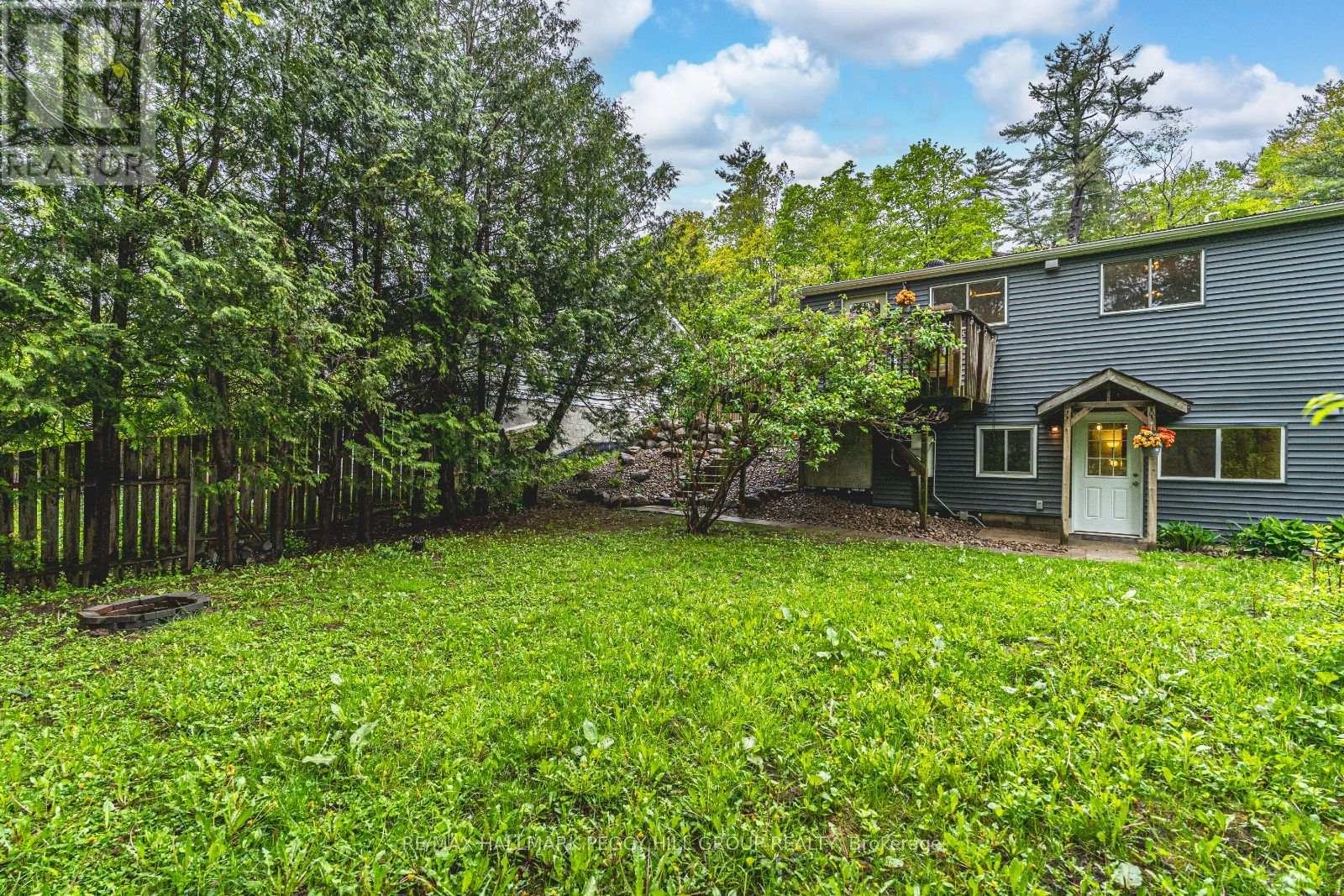 Photo 13 of 44 Edward Street, Bracebridge ON