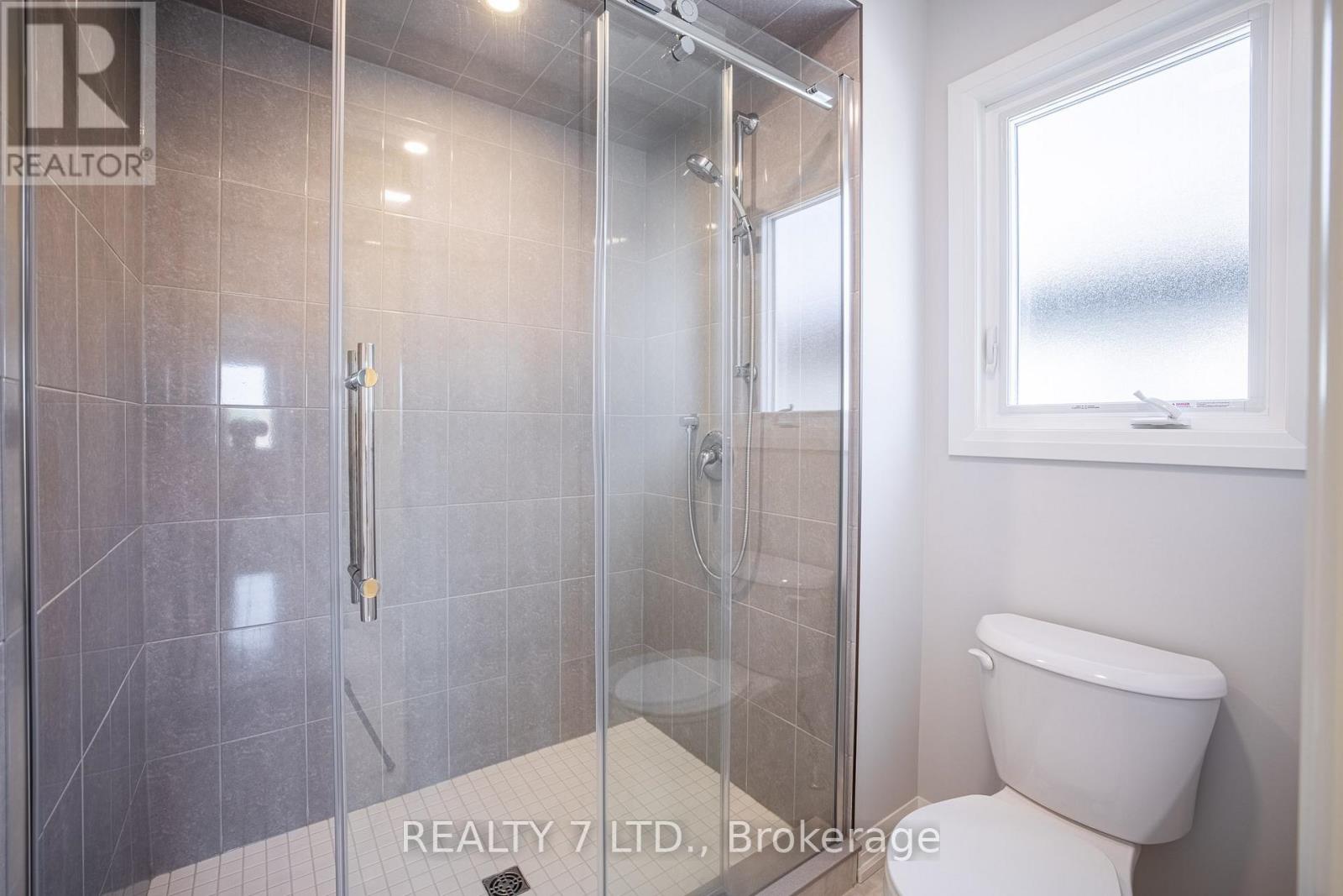 Photo 21 of 762 Bradford Avenue, Fort Erie ON