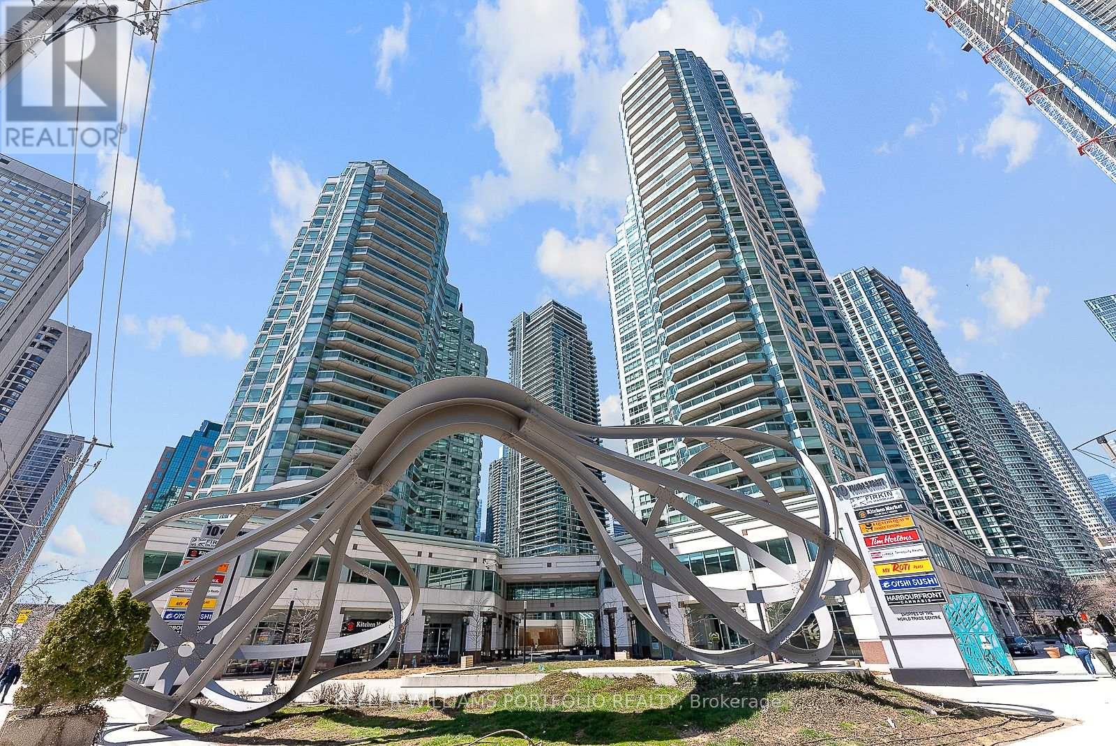 Photo 7 of 3302 10 Yonge Street, Toronto ON