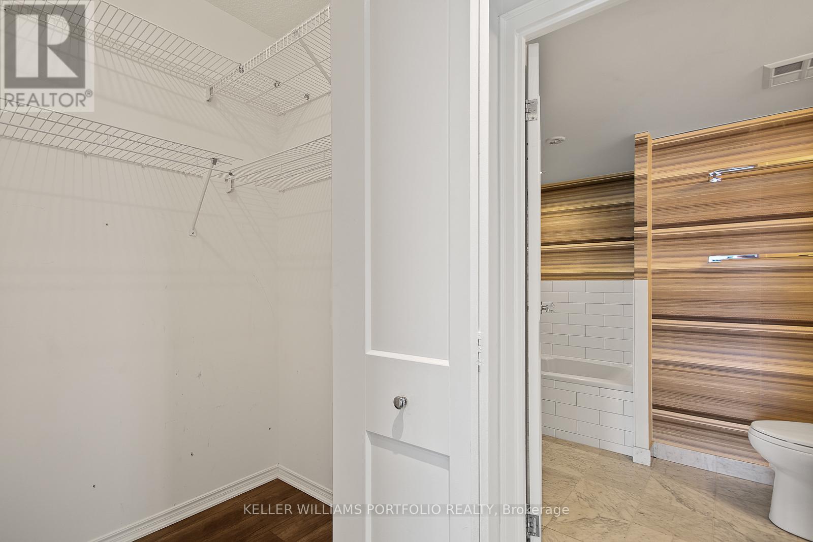 Photo 22 of 3302 10 Yonge Street, Toronto ON