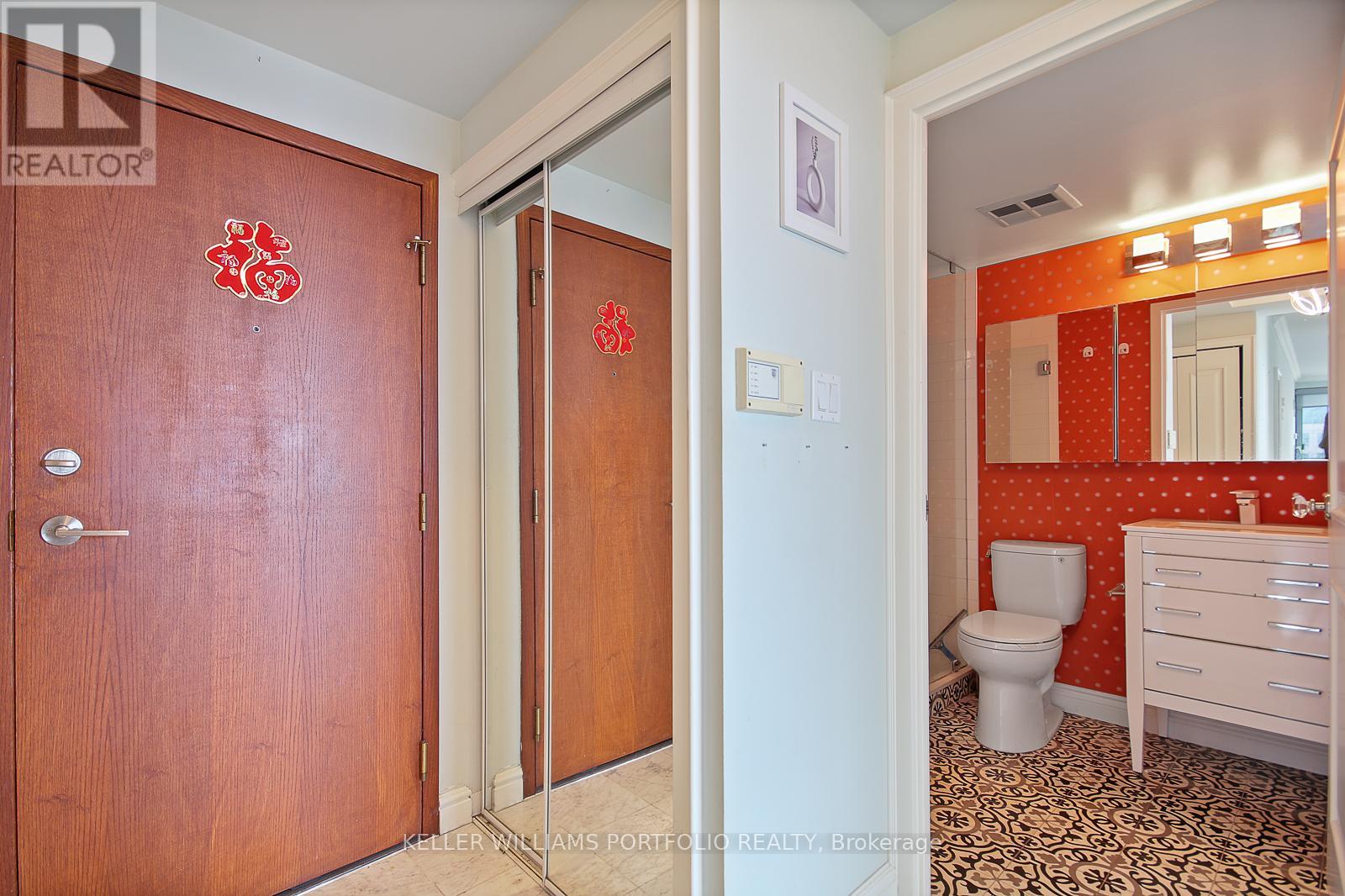 Photo 6 of 3302 10 Yonge Street, Toronto ON