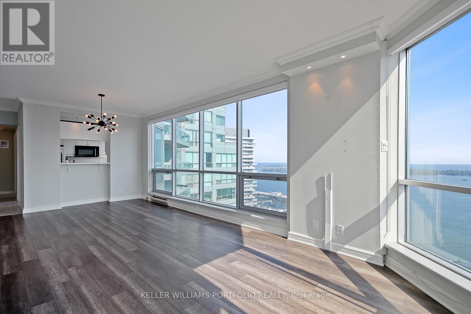 Photo 1 of 3302 10 Yonge Street, Toronto ON