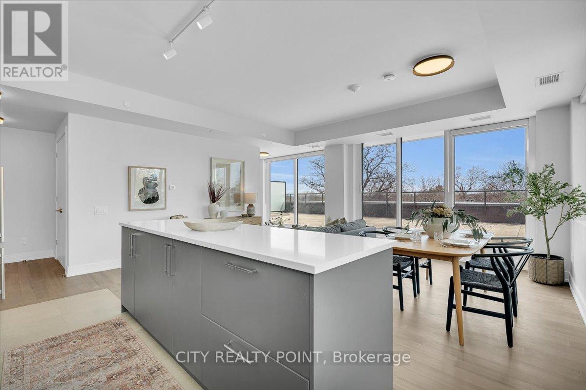 Photo 12 of 503 664 Spadina Avenue, Toronto ON