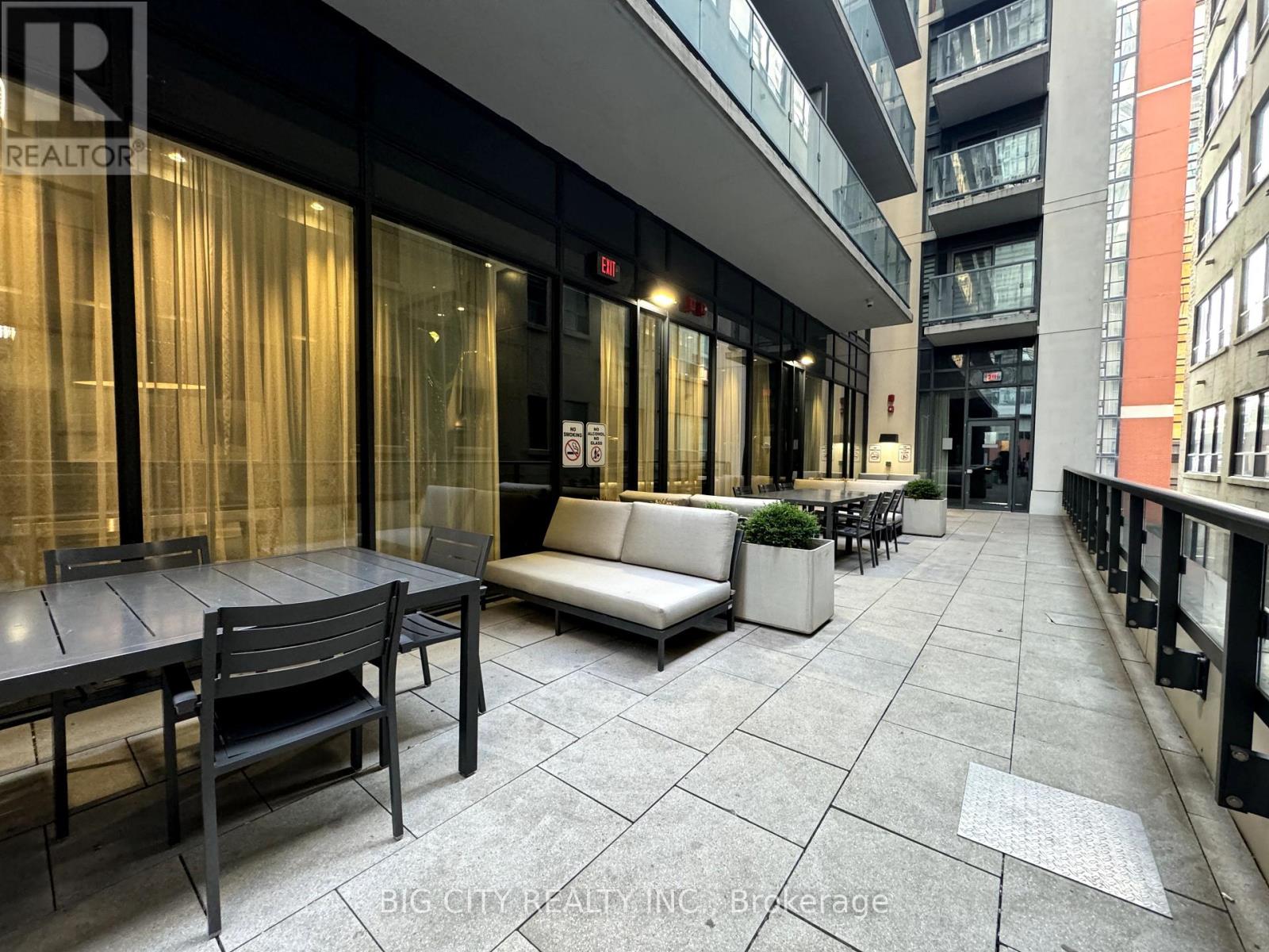 Photo 17 of 3107 87 Peter Street, Toronto ON