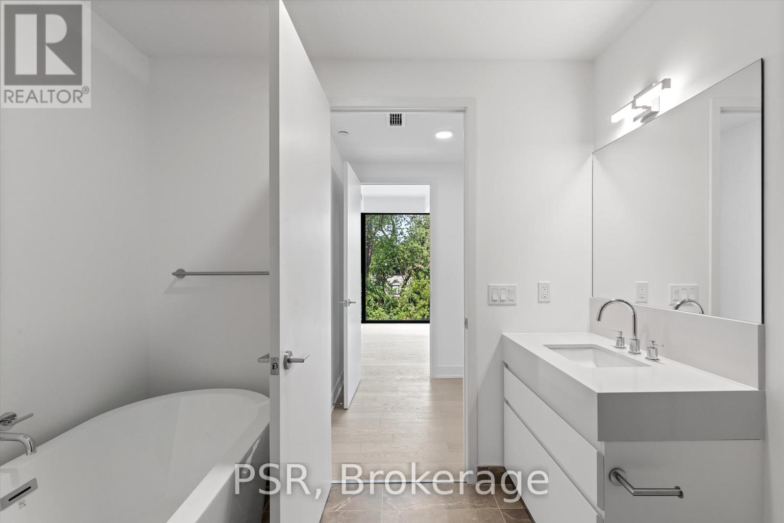 Photo 7 of Ph 401 200 Keewatin Avenue, Toronto ON
