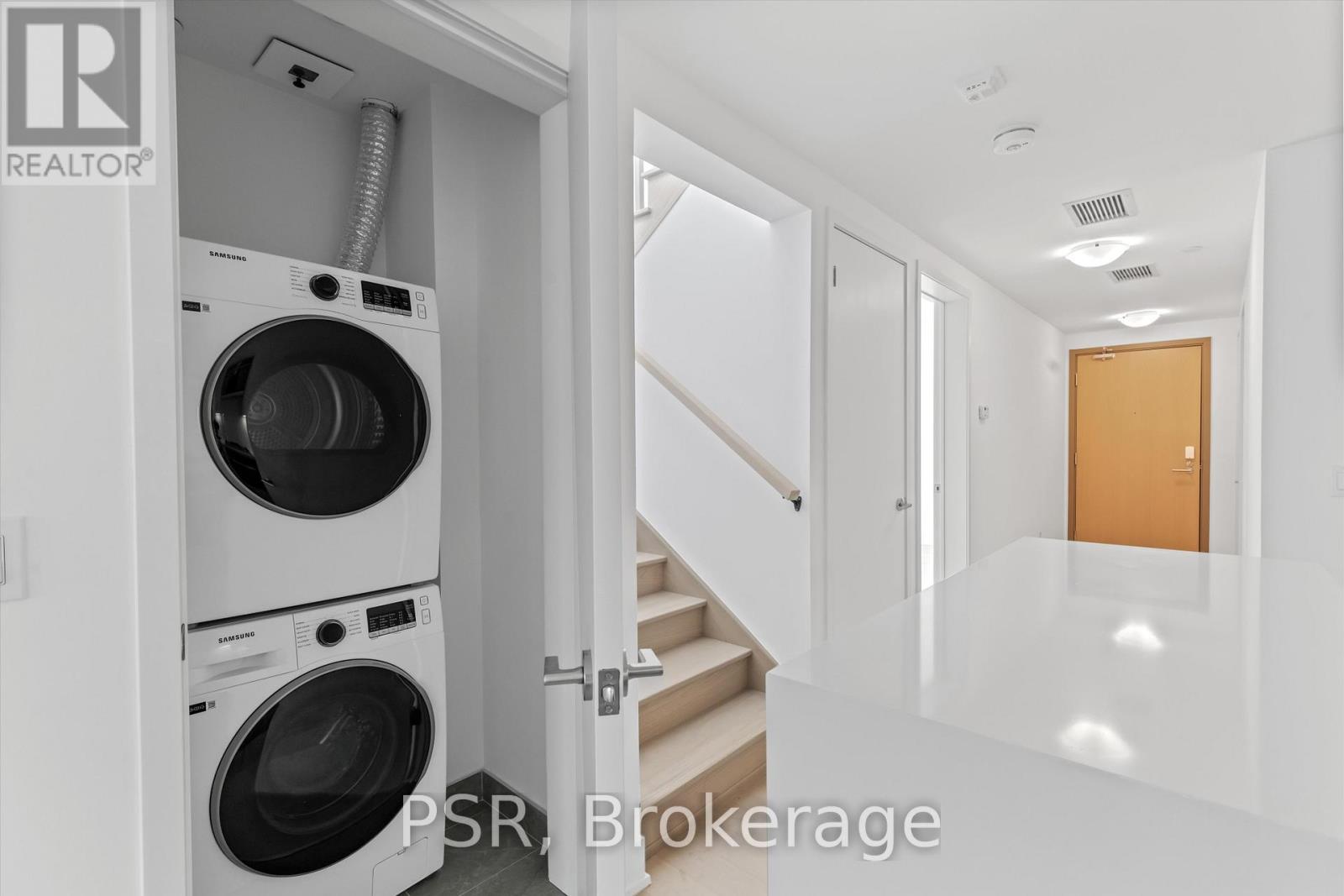 Photo 5 of Ph 401 200 Keewatin Avenue, Toronto ON