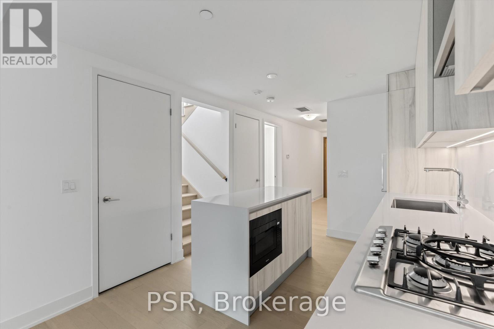 Photo 1 of Ph 401 200 Keewatin Avenue, Toronto ON