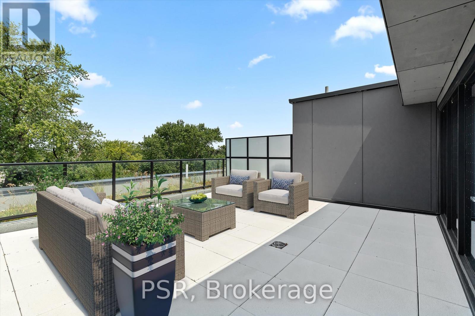 Photo 11 of Ph 401 200 Keewatin Avenue, Toronto ON